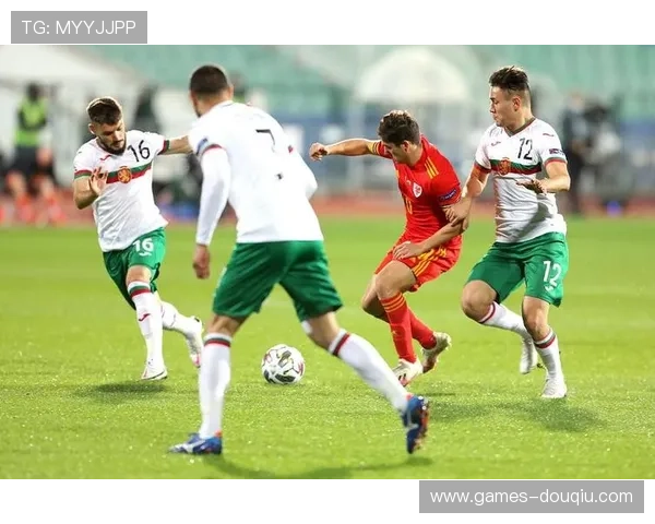 斗球直播iOS版功能全面升级,打造最专业的足球直播平台 斗球直播iOS版功能全面升级,打造最专业的足球直播平台